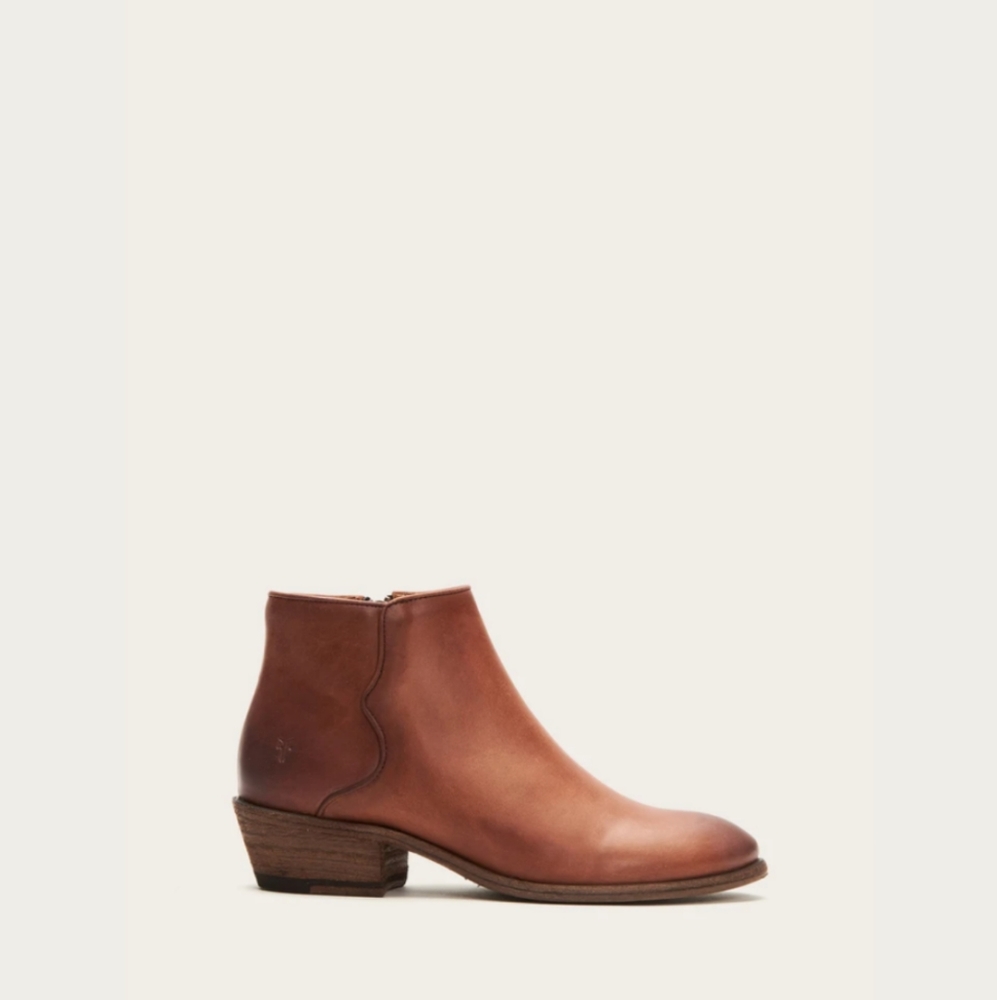 Frye Carson Piping Ankle Bootie